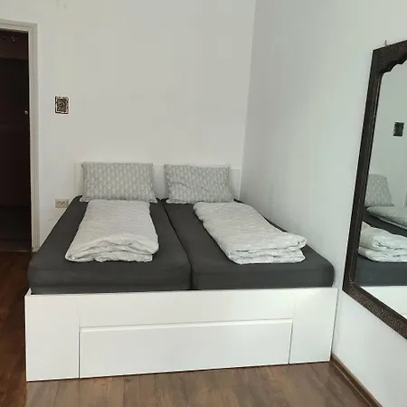 Апартаменты Insta Haus *